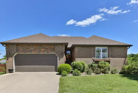 Exterior - 660 Big Bear Ct, Marshfield, MO 65706 photo 2 of 5