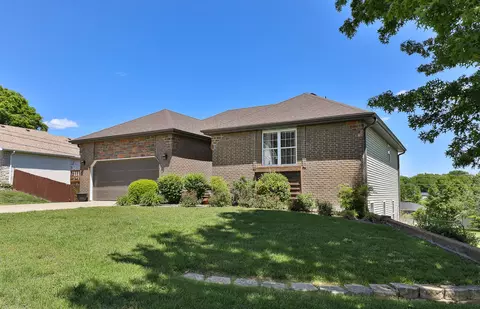 Exterior - 660 Big Bear Ct, Marshfield, MO 65706 photo 3 of 8