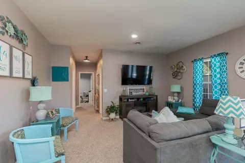 Living - 660 Big Bear Ct, Marshfield, MO 65706 photo 3 of 3