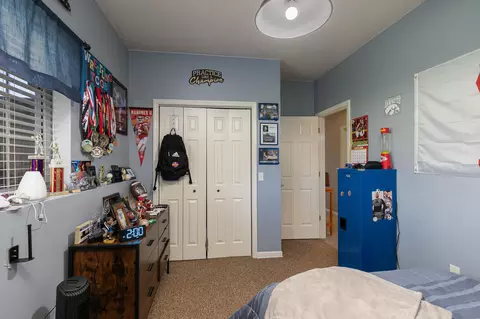 Bedroom - 660 Big Bear Ct, Marshfield, MO 65706 photo 7 of 8