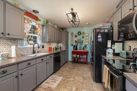 Kitchen - 660 Big Bear Ct, Marshfield, MO 65706 photo 1 of 4