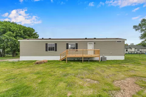 12625 Main St, Cross Timbers, MO 65634