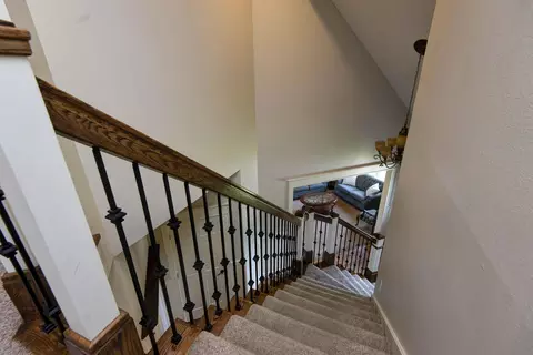 Entry Way - 128 Green Oaks Dr, Ozark, MO 65721 photo 2 of 5
