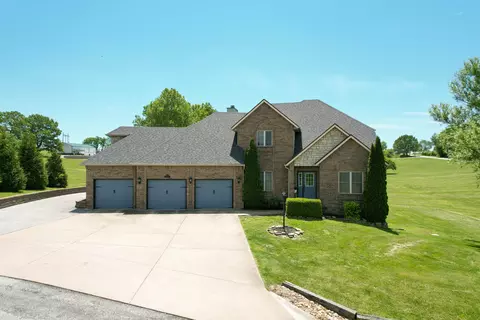 Exterior - 128 Green Oaks Dr, Ozark, MO 65721 photo 2 of 14