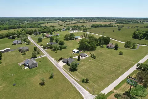 View/Area - 128 Green Oaks Dr, Ozark, MO 65721 photo 3 of 12