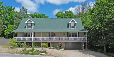 235 Iowa Colony Rd, Hollister, MO 65672