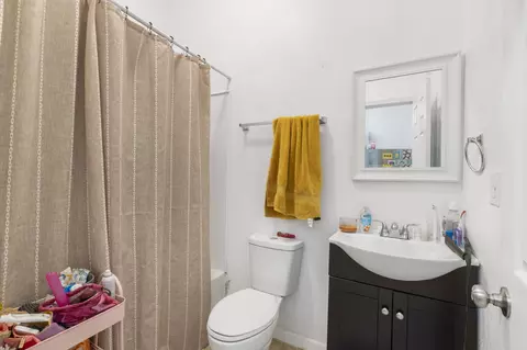 Bath - 1026-1028 Commercial, Springfield, MO 65803 photo 1 of 2