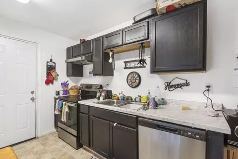 Kitchen - 1026-1028 Commercial, Springfield, MO 65803 photo 4 of 4