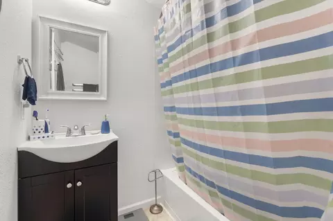 Bath - 1026-1028 Commercial, Springfield, MO 65803 photo 2 of 2