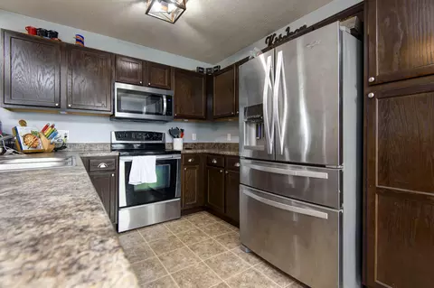 Kitchen - 3808 N Spring Brooke Ave, Springfield, MO 65803 photo 3 of 3