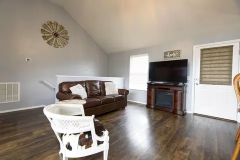 Living - 3808 N Spring Brooke Ave, Springfield, MO 65803 photo 1 of 1