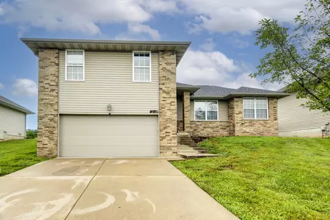 3808 N Spring Brooke Ave, Springfield, MO 65803