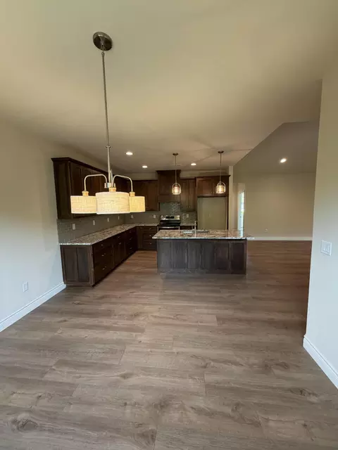 Kitchen - 121 Jacks Way, Branson, MO 65616 photo 2 of 2
