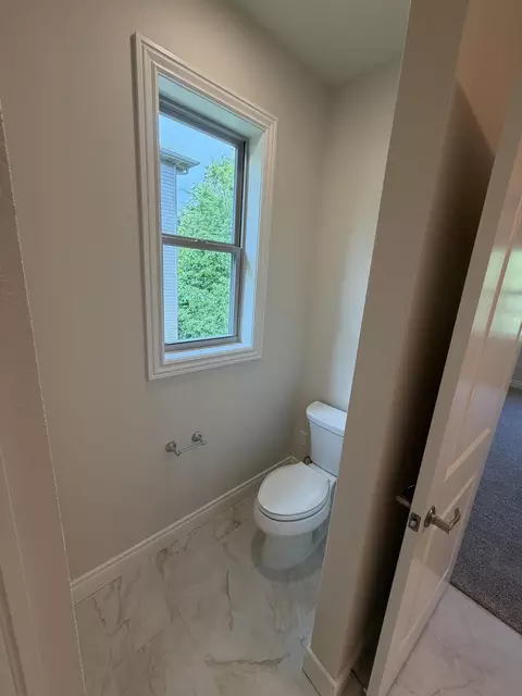 Bath - 121 Jacks Way, Branson, MO 65616 photo 2 of 3