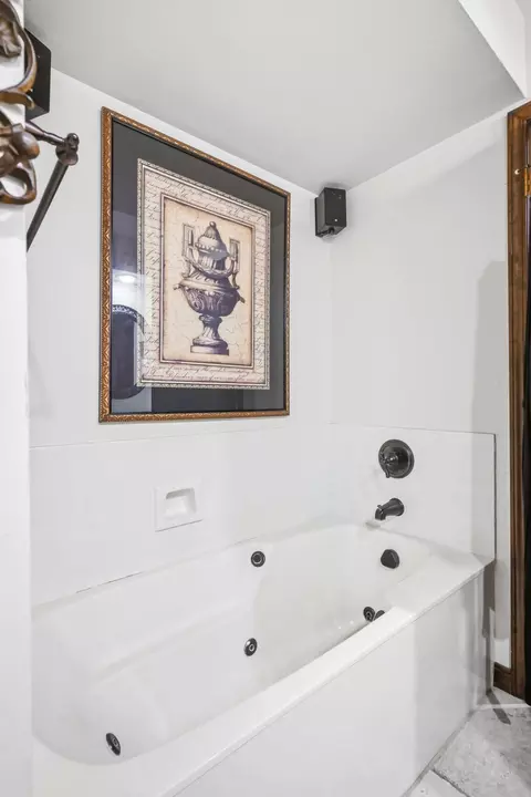 Bath - 3140 E Raynell St # 4, Springfield, MO 65804 photo 2 of 3
