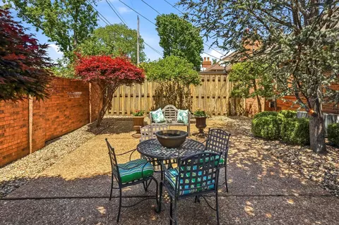 Exterior - 3140 E Raynell St # 4, Springfield, MO 65804 photo 4 of 10