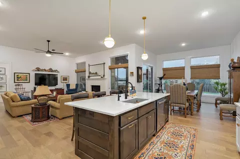 Kitchen - 1734 N Marlowe Ave, Springfield, MO 65802 photo 2 of 6
