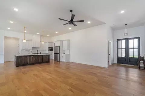 Living - 1734 N Marlowe Ave, Springfield, MO 65802 photo 2 of 6