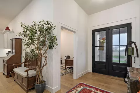 Entry Way - 1734 N Marlowe Ave, Springfield, MO 65802 photo 2 of 3
