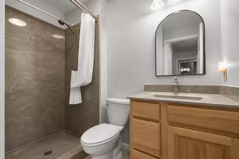 Bath - 7 Treehouse Ln #2, Branson, MO 65616 photo 1 of 3
