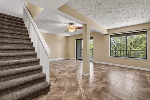 Living - 7 Treehouse Ln #2, Branson, MO 65616 photo 8 of 10
