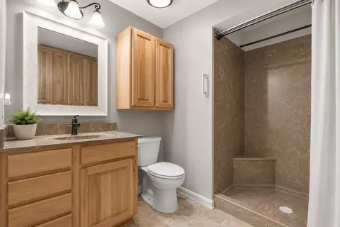 Bath - 7 Treehouse Ln #2, Branson, MO 65616 photo 3 of 3