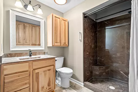 Bath - 7 Treehouse Ln #2, Branson, MO 65616 photo 3 of 3