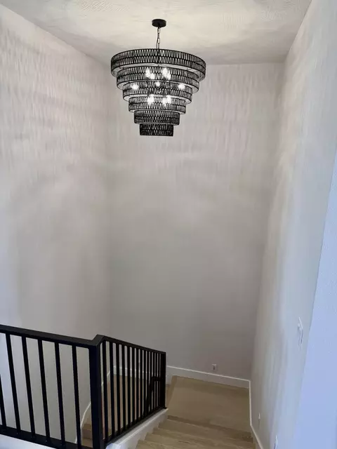Entry Way - 5966 S Holland Ave, Springfield, MO 65810 photo 5 of 9