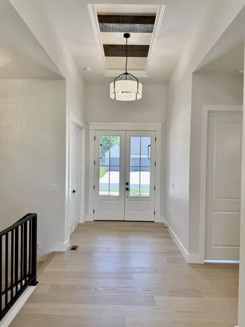 Entry Way - 5966 S Holland Ave, Springfield, MO 65810 photo 3 of 9