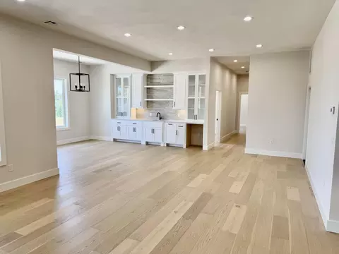 Living - 5966 S Holland Ave, Springfield, MO 65810 photo 6 of 9