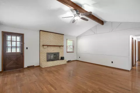 Living - 720 E Rosebrier St, Springfield, MO 65807 photo 6 of 6