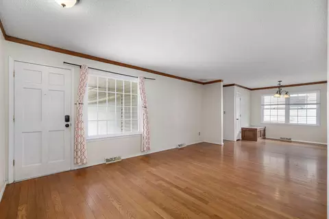Living - 720 E Rosebrier St, Springfield, MO 65807 photo 2 of 6