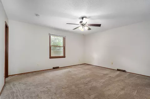 Bedroom - 720 E Rosebrier St, Springfield, MO 65807 photo 1 of 4