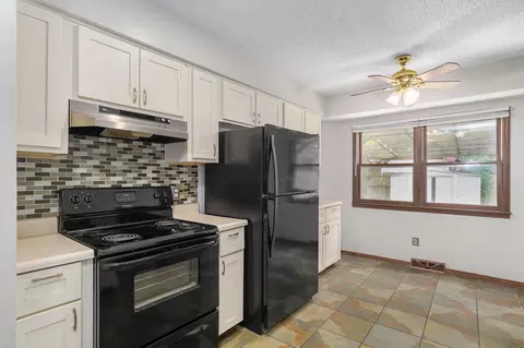 Kitchen - 720 E Rosebrier St, Springfield, MO 65807 photo 3 of 3