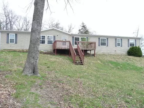 1006 Deerfield Rd, Merriam Woods, MO 65740