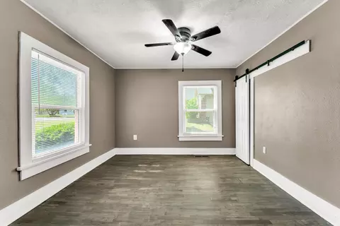 Bedroom - 301 E Miller Rd, Republic, MO 65738 photo 3 of 5