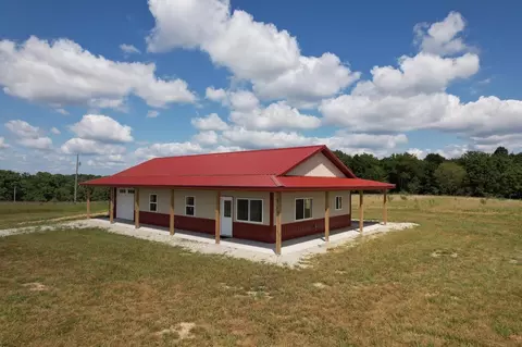 7026 Grimes Mill Dr, Mountain Grove, MO 65711