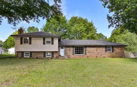 441 N Kyle Ave, Republic, MO 65738