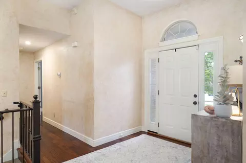 Entry Way - 5120 E Sugarwood St, Springfield, MO 65809 photo 4 of 5