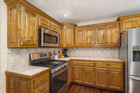 Kitchen - 5120 E Sugarwood St, Springfield, MO 65809 photo 3 of 3