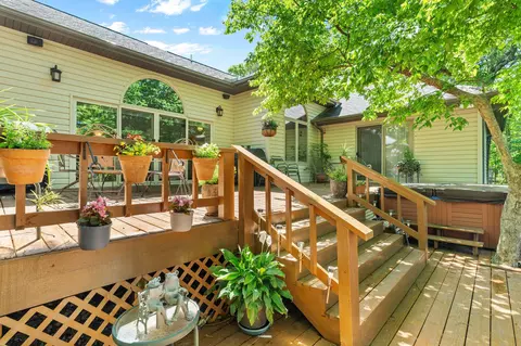 Exterior - 379 Turkey Tree Rd, Galena, MO 65656 photo 5 of 13