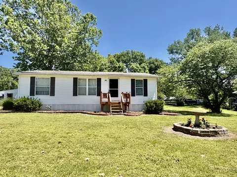 502 Lilly St, Greenfield, MO 65661