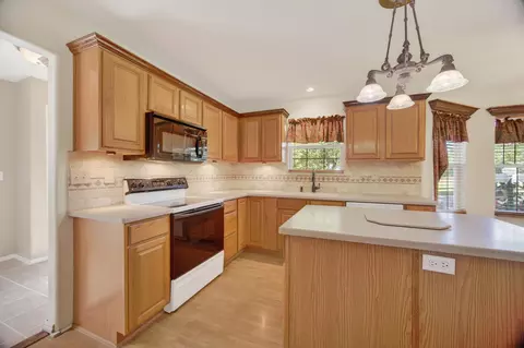 Kitchen - 928 Julian St, Marshfield, MO 65706 photo 1 of 6