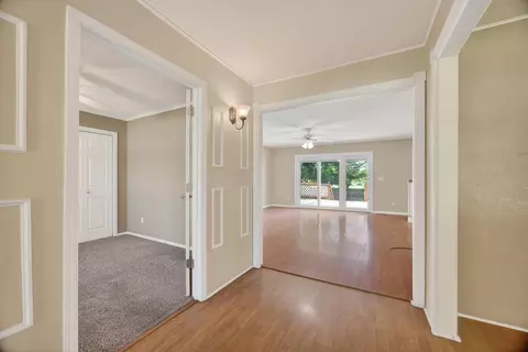 Entry Way - 928 Julian St, Marshfield, MO 65706 photo 1 of 10
