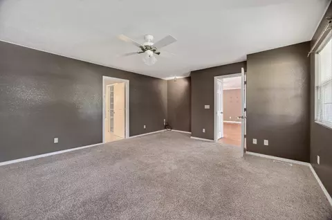 Bedroom - 928 Julian St, Marshfield, MO 65706 photo 5 of 11