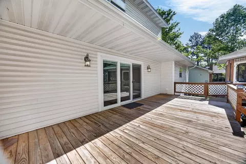 Exterior - 928 Julian St, Marshfield, MO 65706 photo 6 of 21