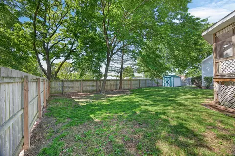 Exterior - 928 Julian St, Marshfield, MO 65706 photo 15 of 21