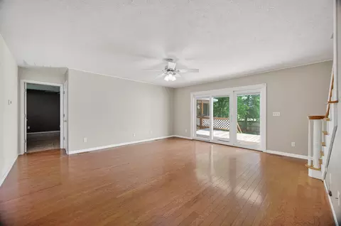 Living - 928 Julian St, Marshfield, MO 65706 photo 1 of 5
