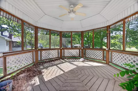 Exterior - 928 Julian St, Marshfield, MO 65706 photo 9 of 21