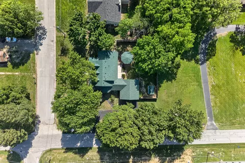 View/Area - 928 Julian St, Marshfield, MO 65706 photo 8 of 11